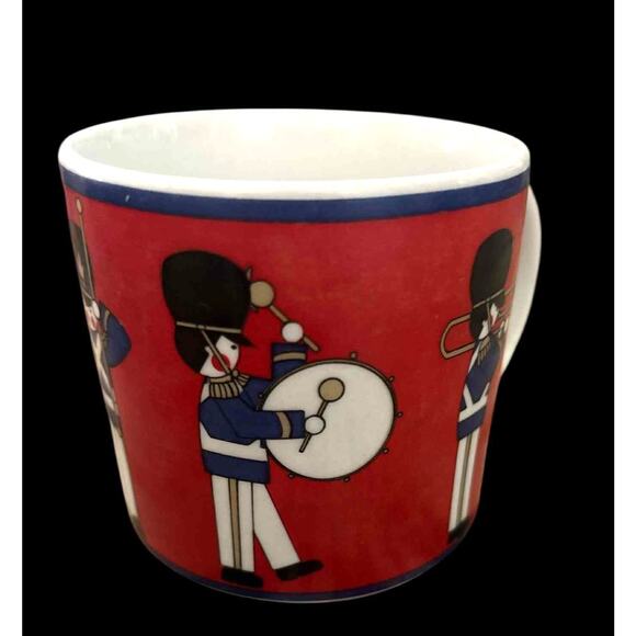 Vintage Marching Band Toy Soldier Mug Red Blue Ceramic Japan 1970s Mid Century - Picture 1 of 5